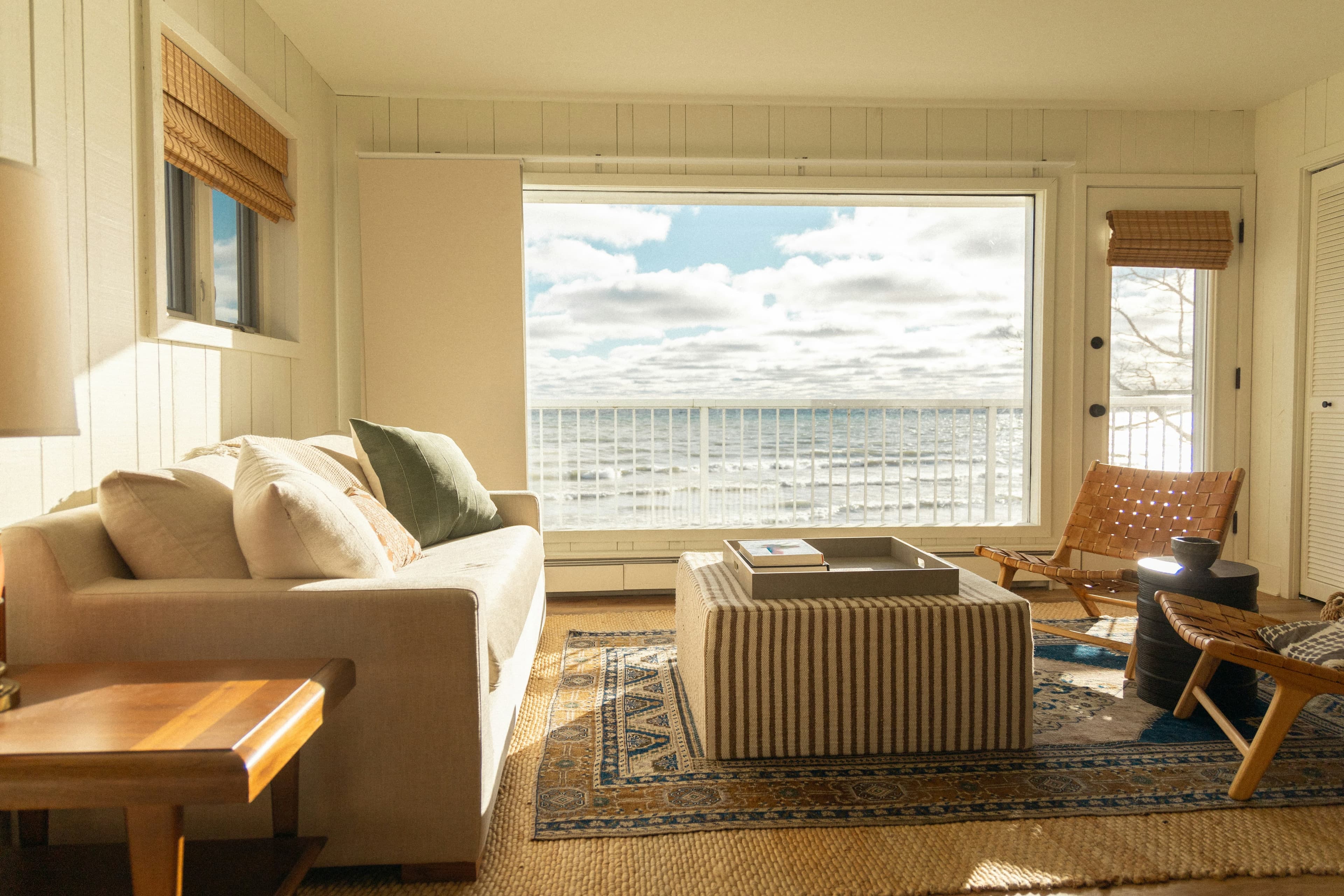 Costa room